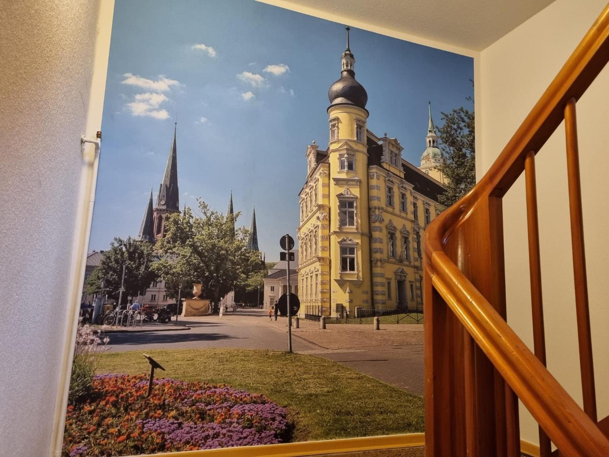 Stadtnahe Wohnung Mit Garten Und Parkplatz Oldenburg Exterior foto